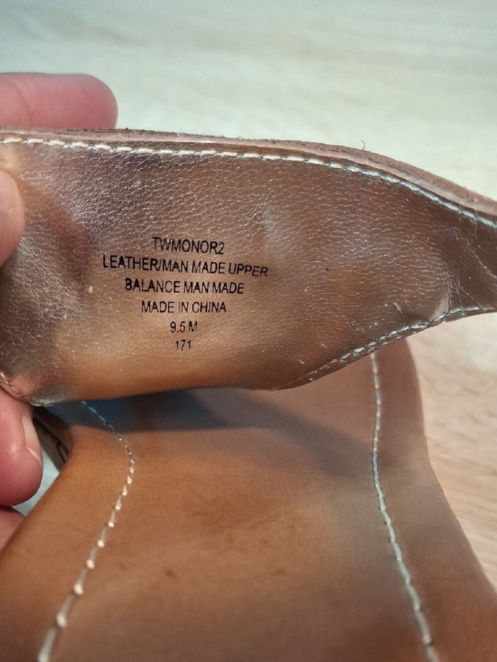 Tommy Hilfiger Monor Tan Leather Cork Wedge Sandals with Gold Hardware - Picture 9 of 9